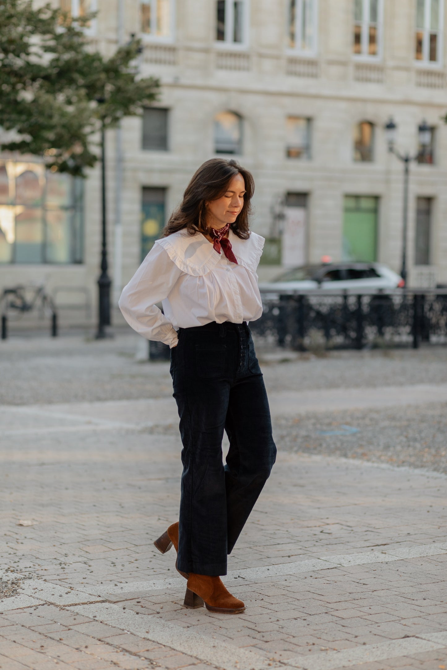 Pantalon Marius en velours côtelé bleu marine